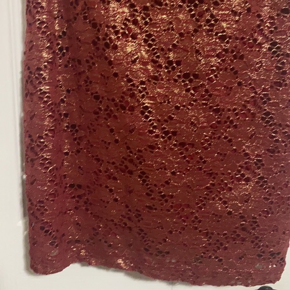 Cute red/gold dress - Picture 5 of 7